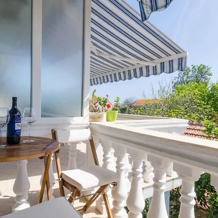 In With One-bedroom 1 Διαμέρισμα *
