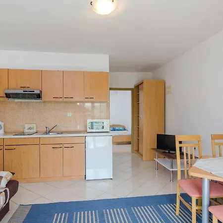 In With One-bedroom 1 Διαμέρισμα Orebić